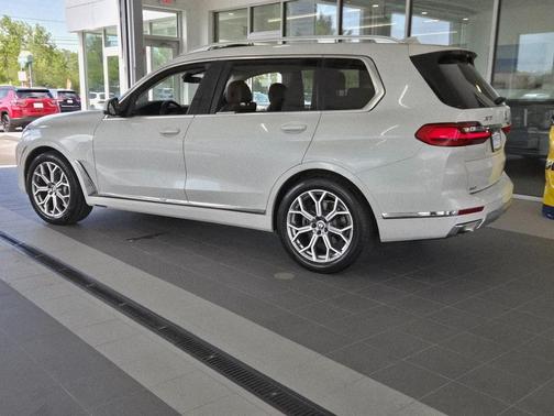 2020 BMW X7 xDrive40i