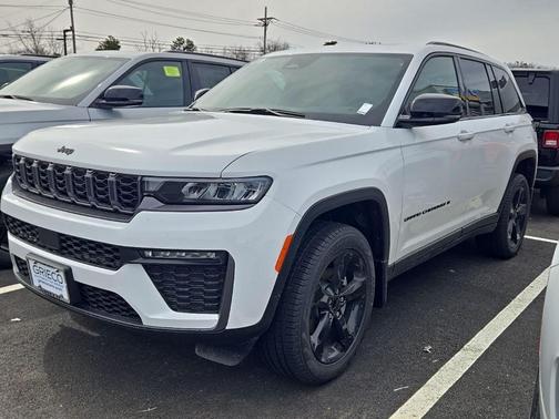 Bright White Clearcoat 2026 Jeep Grand Cherokee Limited