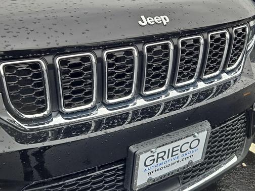 2025 Jeep Grand Cherokee Laredo X