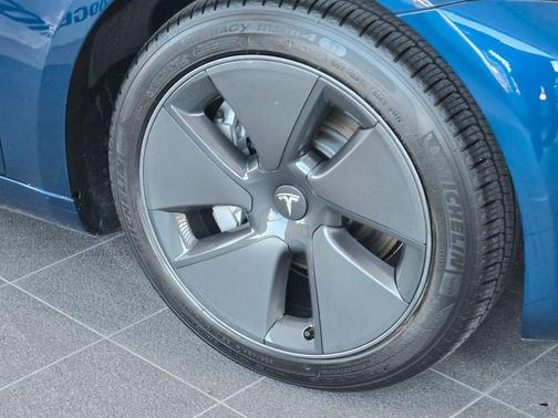 Blue 2023 Tesla Model 3 Base