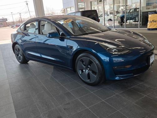 2023 Tesla Model 3 Base