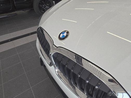 2022 BMW 330 i xDrive
