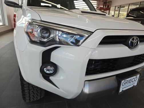 2022 Toyota 4Runner TRD Off Road