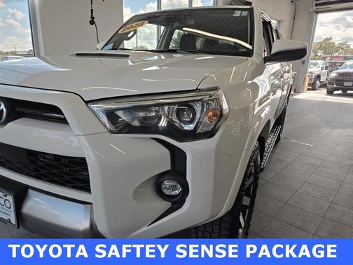 2022 Toyota 4Runner TRD Off Road