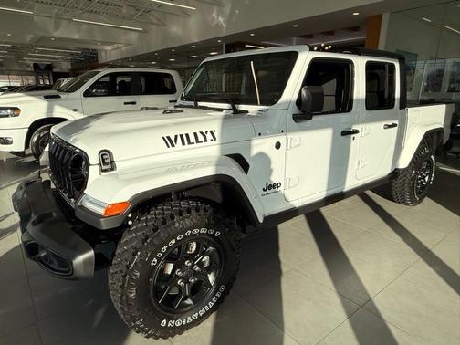 2026 Jeep Gladiator Sport