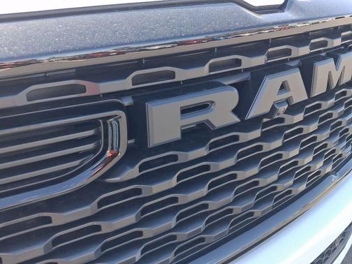 Bright White Clearcoat 2026 RAM 1500 Big Horn/Lone Star