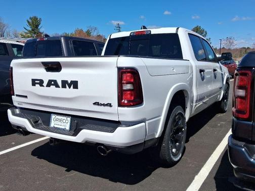 Bright White Clearcoat 2026 RAM 1500 Big Horn/Lone Star