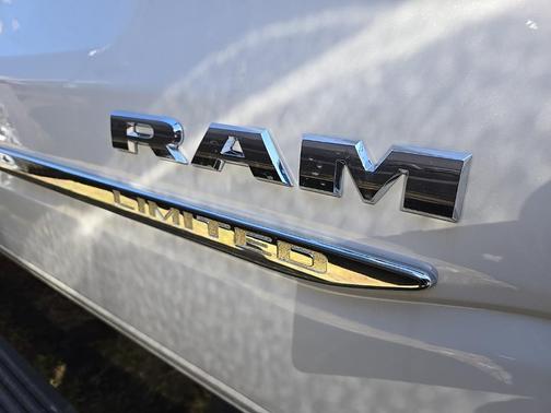 2025 RAM 1500 Limited