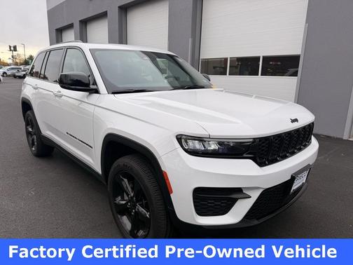 2025 Jeep Grand Cherokee Laredo