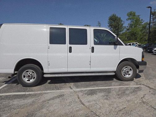 2023 GMC Savana 2500 Work Van
