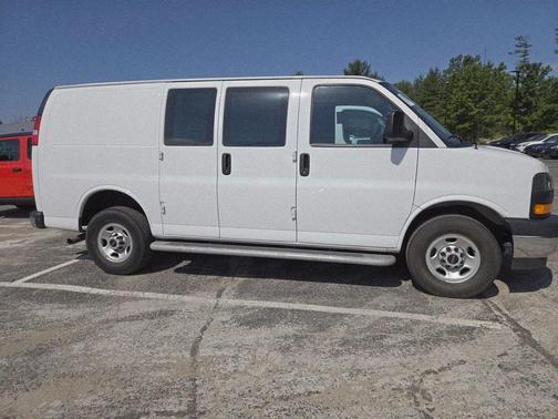 2023 GMC Savana 2500 Work Van