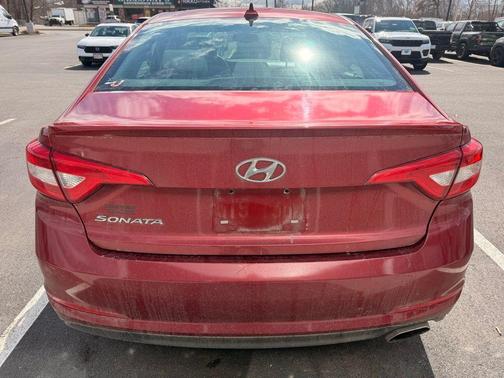 2016 Hyundai SONATA SE