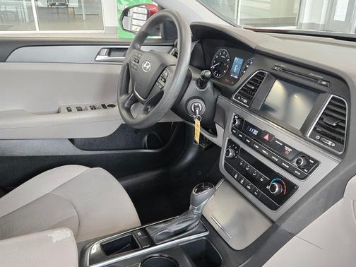 Venetian Red 2016 Hyundai SONATA SE