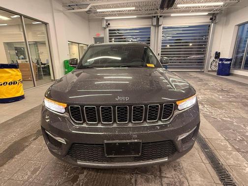 2022 Jeep Grand Cherokee 4xe Base