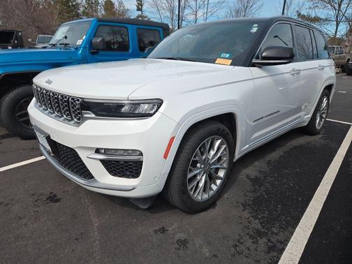 2023 Jeep Grand Cherokee Summit