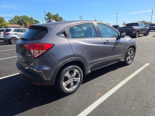 2017 Honda HR-V LX