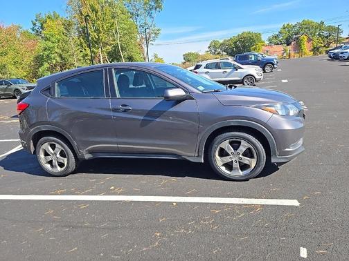 2017 Honda HR-V LX