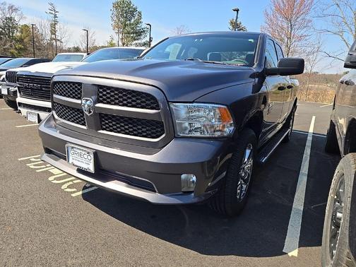 Granite Crystal Clearcoat Metallic 2019 RAM 1500 Classic Express