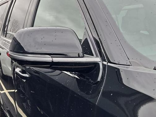 Gloss Black 2026 Jeep Grand Wagoneer Limited