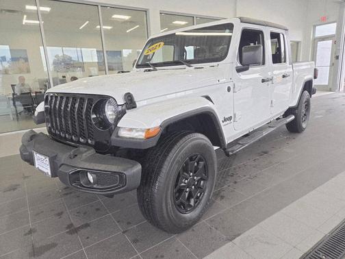 2021 Jeep Gladiator Sport