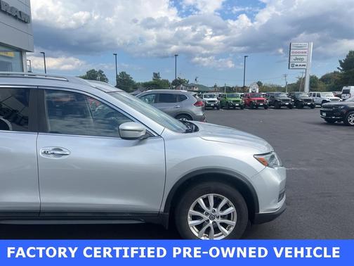 2018 Nissan Rogue SV