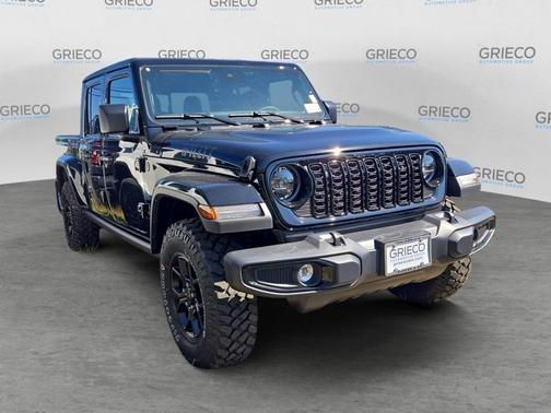 2025 Jeep Gladiator Sport