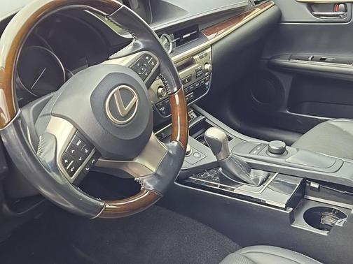 2016 Lexus ES 350 Base