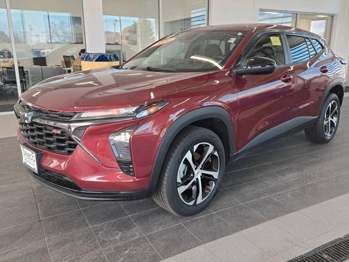 Crimson Metallic 2024 Chevrolet Trax 1RS