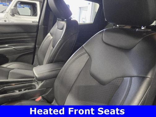2022 Jeep Compass Altitude