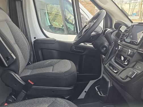 Bright White Clearcoat 2026 RAM ProMaster 3500 High Roof