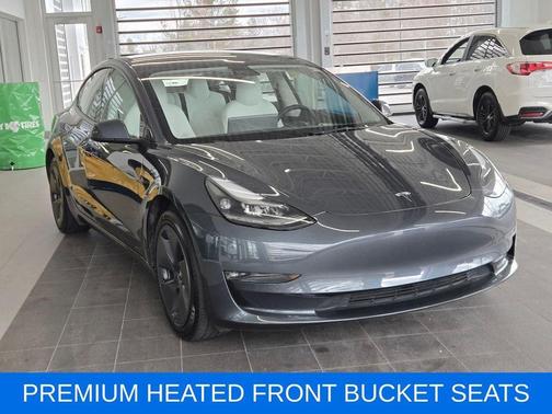 Gray 2022 Tesla Model 3 Long Range