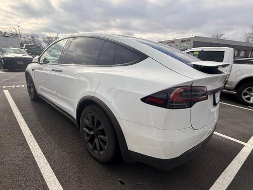 2023 Tesla Model X 