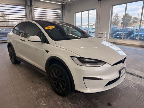 2023 Tesla Model X Standard Range