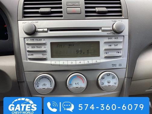 2011 Toyota Camry LE