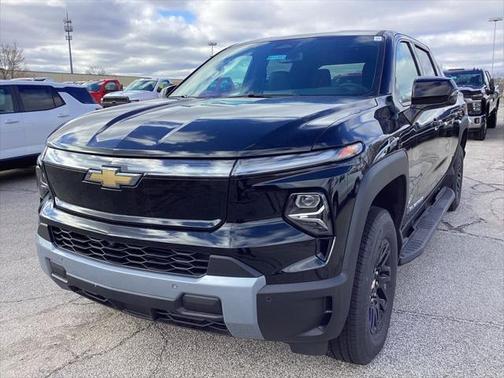 2025 Chevrolet Silverado EV LT