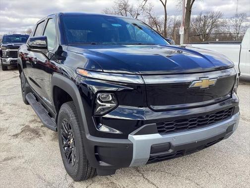 2025 Chevrolet Silverado EV LT