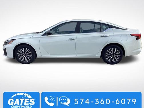 Pearl White Tricoat 2024 Nissan Altima 2.5 SV