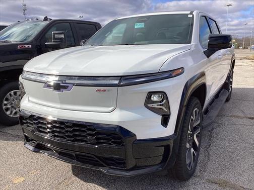 2025 Chevrolet Silverado EV RST