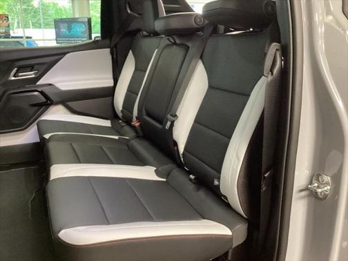 2025 Chevrolet Silverado EV RST