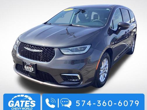 Granite Crystal Metallic Clearcoat 2023 Chrysler Pacifica Touring L