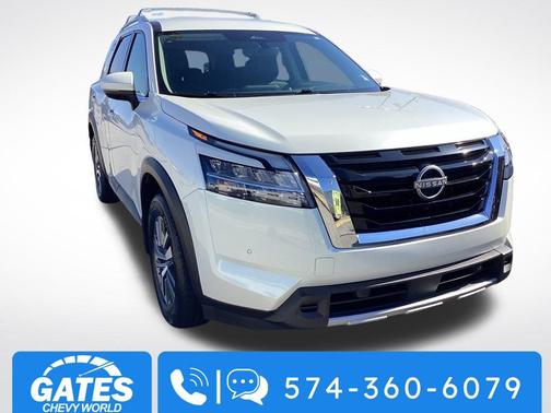 2023 Nissan Pathfinder SL 4WD