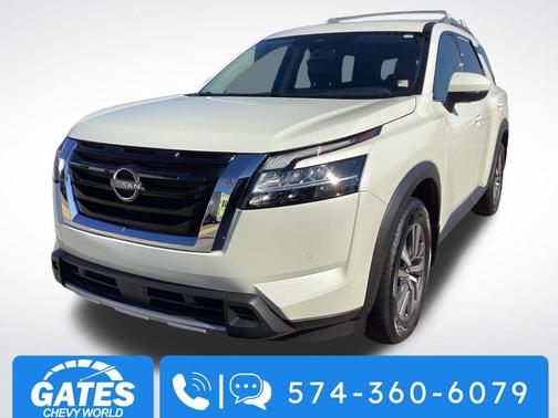2023 Nissan Pathfinder SL 4WD