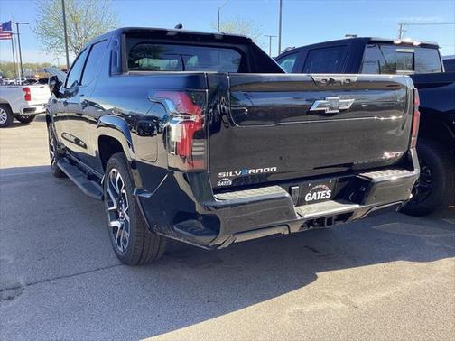2025 Chevrolet Silverado EV RST