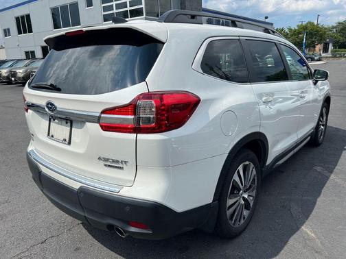 2022 Subaru Ascent Limited 8-Passenger