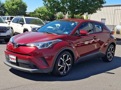 Pearl 2018 Toyota C-HR XLE