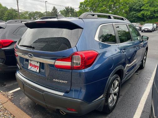 2022 Subaru Ascent Premium 8-Passenger