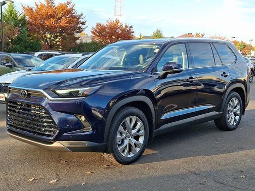 2025 Toyota Grand Highlander Hybrid LIMITED