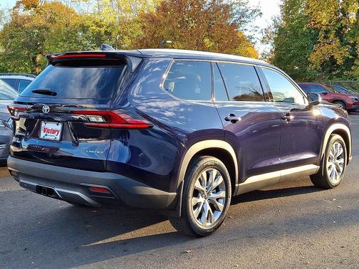 2025 Toyota Grand Highlander Hybrid LIMITED