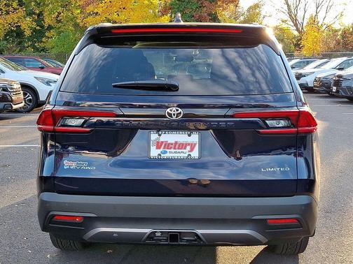 2025 Toyota Grand Highlander Hybrid LIMITED