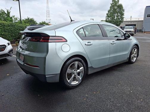 2013 Chevrolet Volt Base